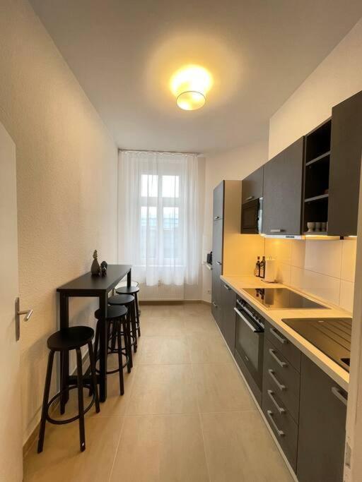 Lucky Stays Ls10 - Vollausstattung - Zentrum - Aufzug - Grosse Kueche - 2 Zimmer - Smart-Tv Magdeburgo Exterior foto